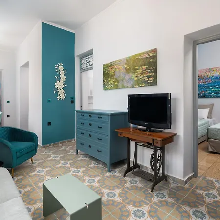 Apartman Plumeria House *